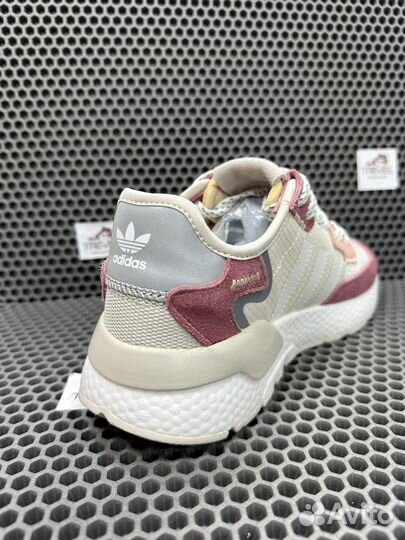 Кроссовки Adidas Nite jogger женские