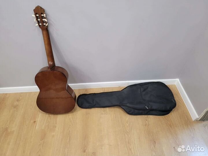 Гитара Yamaha c40