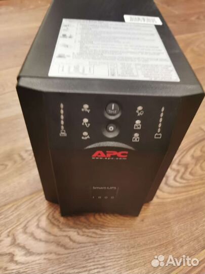 APC Smart-UPS 1000VA