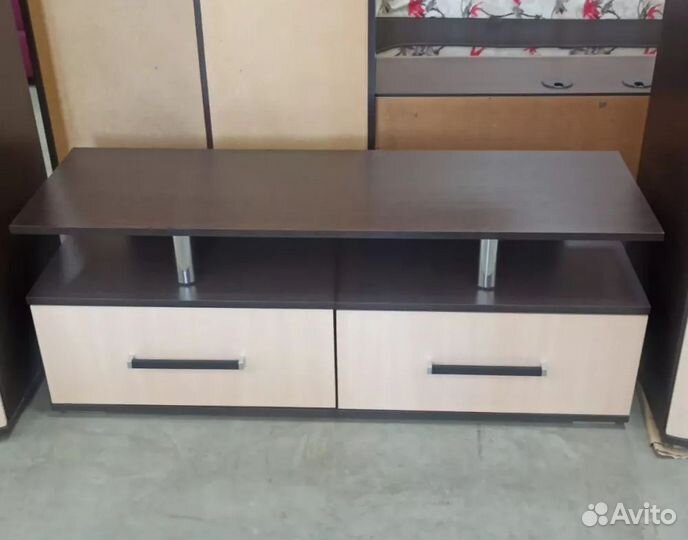 Тумба с ящика современная на 1200