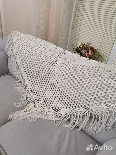 Платок вязаный шаль