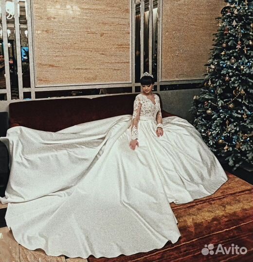 Свадебное платье