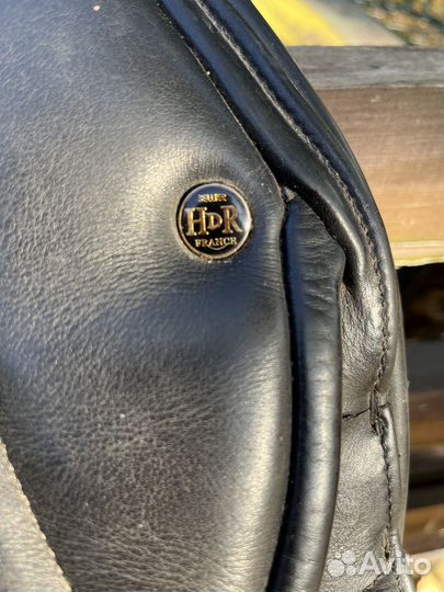 Седло для лошади