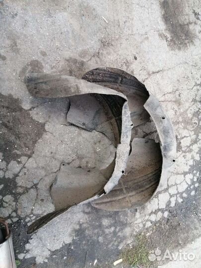 Задний левый подкрылок Форд фокус 2 ворс