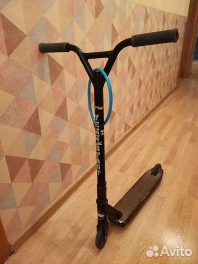 Трюковой самокат