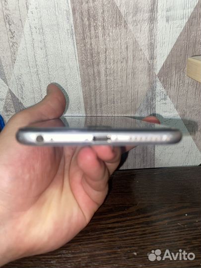 Телефон iPhone 6s Plus