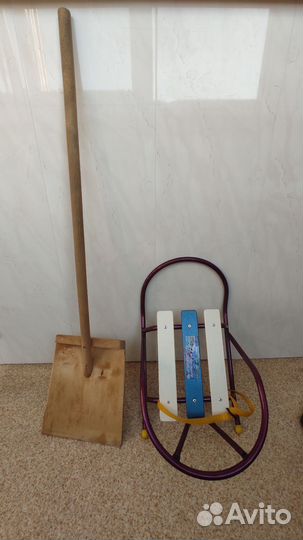 Санки для кукол+лопата деревянная.Ледянка б/у