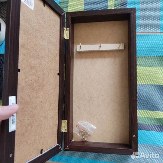 Ключница настенная