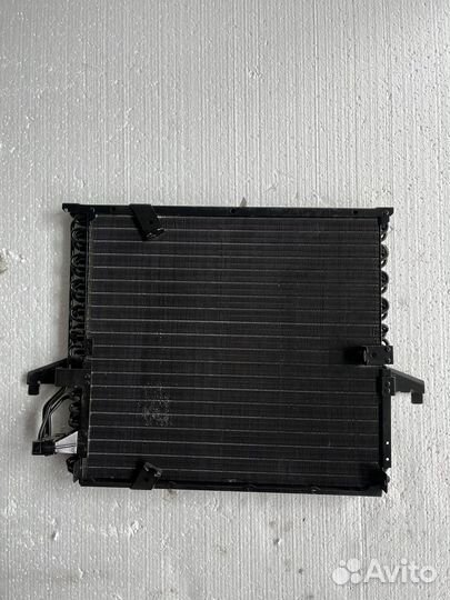 Радиатор кондиционера Bmw 3