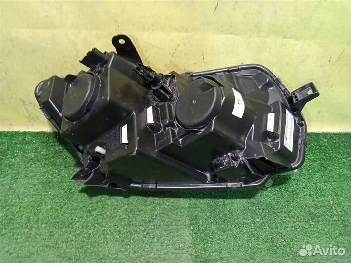 Фара левая Renault Logan II 2018