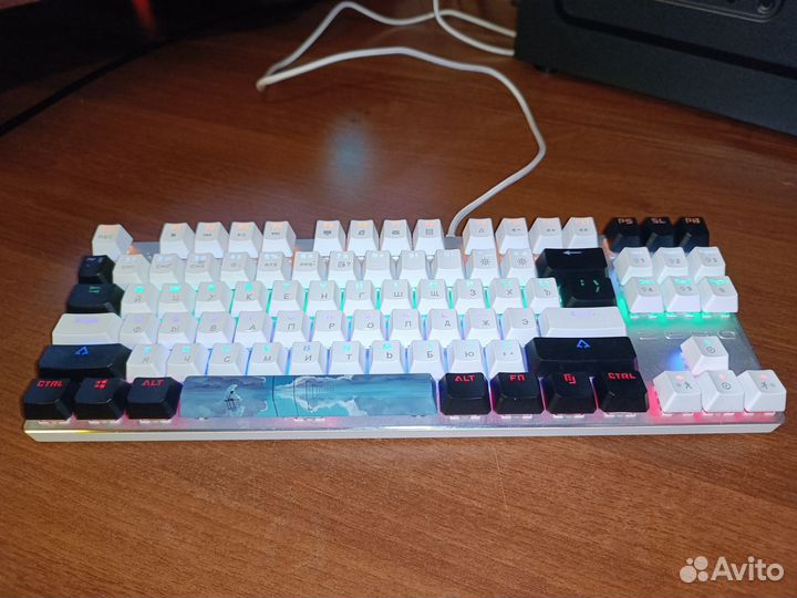 Механическая игровая клавиатура