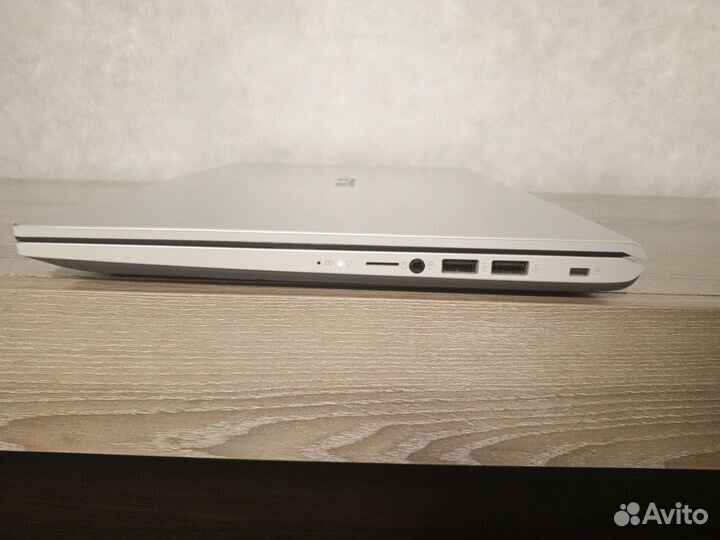 Ноутбук Asus laptop f509fa