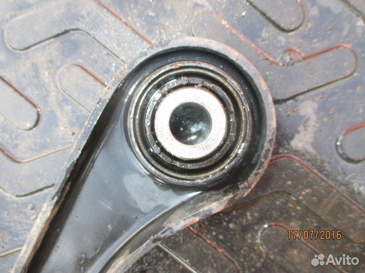 Тяга задняя поперечная левая Фольксваген Пассат