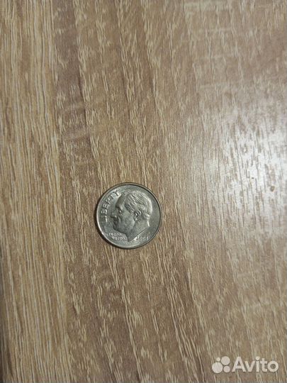 Монета ONE dime liberty 2004 г. Перевёртыш