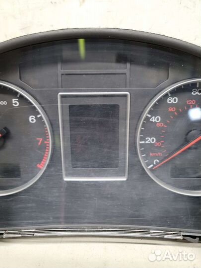 Панель приборов Audi A4 8E 1.8AVJ Вариатор