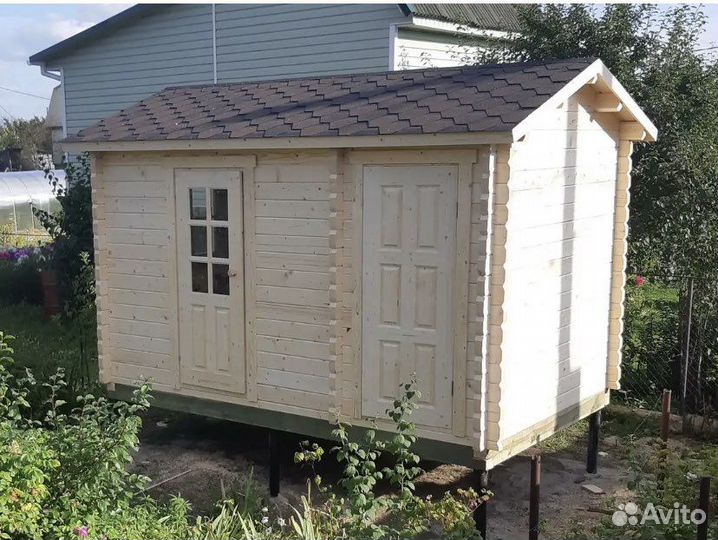 Хоз.блок размером 3х5,5 из минибруса