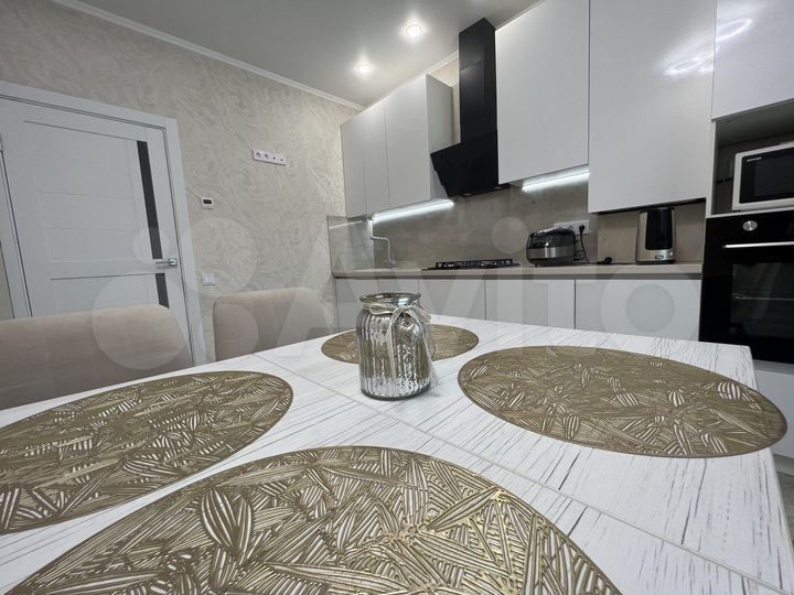 1-к. квартира, 43 м², 8/9 эт.