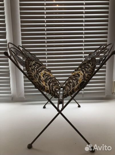 Подставка для книг