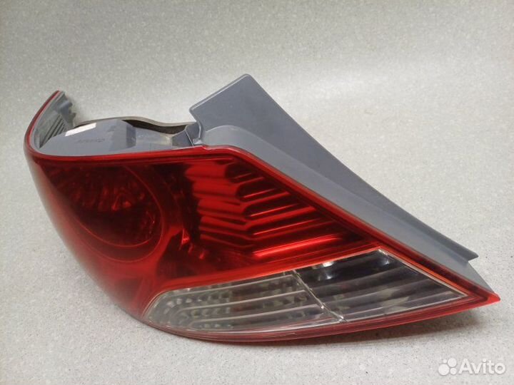Фонарь задний левый Hyundai Solaris 1 1.6 G4FC MT