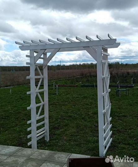 Арка деревянная