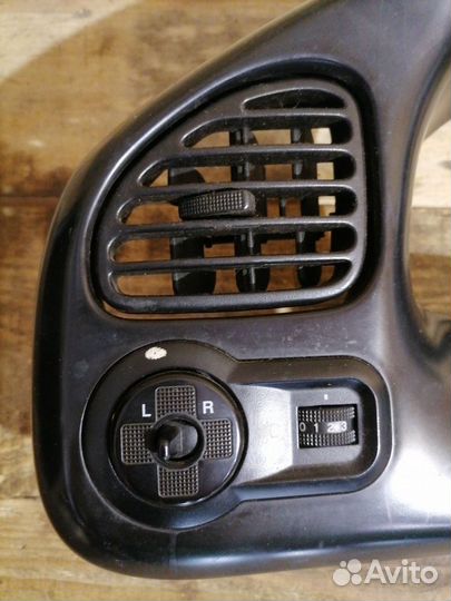 Накладка торпедо Kia Spectra