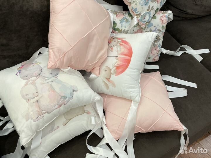 Бортики в кроватку для девочки