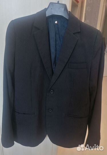 Школьный пиджак параллель