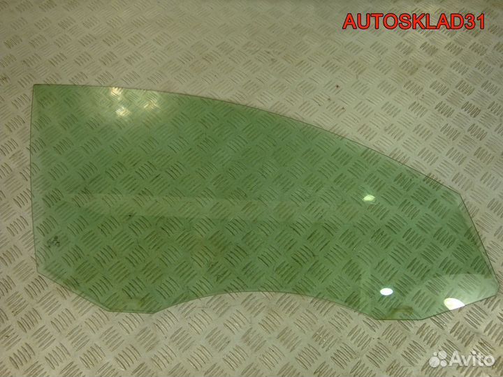 Стекло двери передней правой Passat B6 3C4845202B