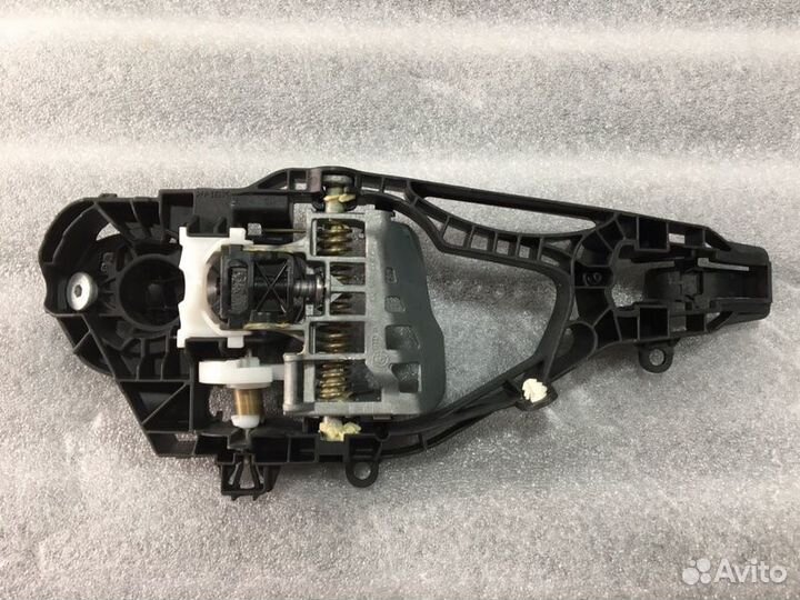 Опора наружной ручки двери левая Bmw 7 G11 G12