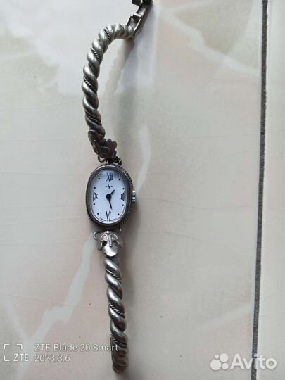 Часы женские в коллекцию