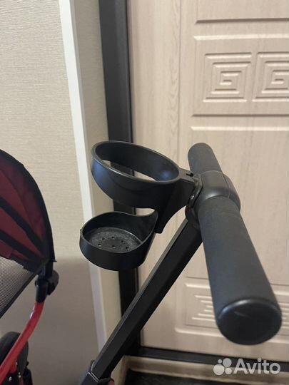 Детский велосипед с ручкой