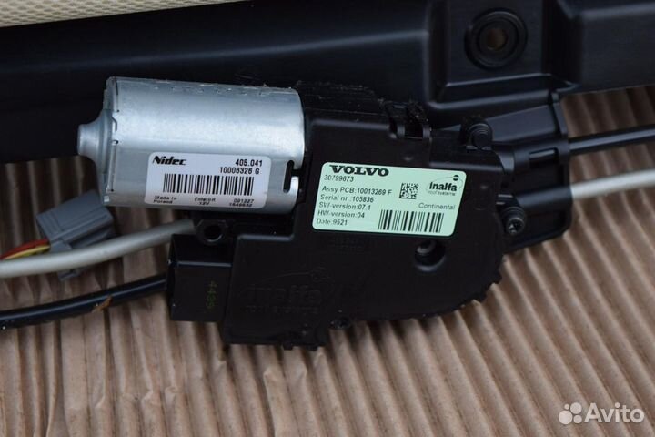 Люк Volvo XC60 2010 30799673