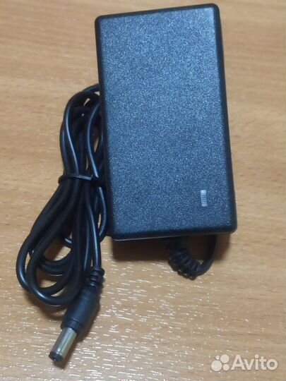 Адаптер, блок питания 12v 3A, разъем2,5-2.1мм