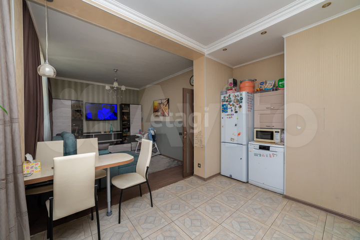 2-к. квартира, 56,7 м², 16/17 эт.