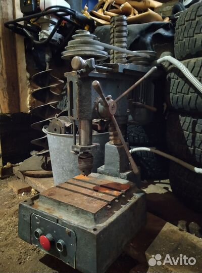 Сверлильный станок 2м112