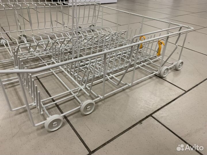 Нижняя корзина б/у Miele G 1470 SCVi