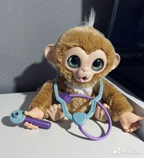 Собака Chi-chi love принцесса; обезьянка FurReal