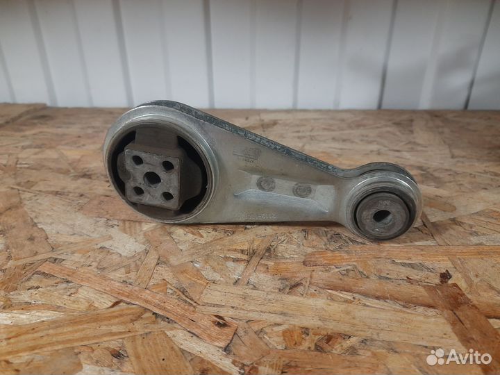 Ваз 2112 16кл подушка двигателя