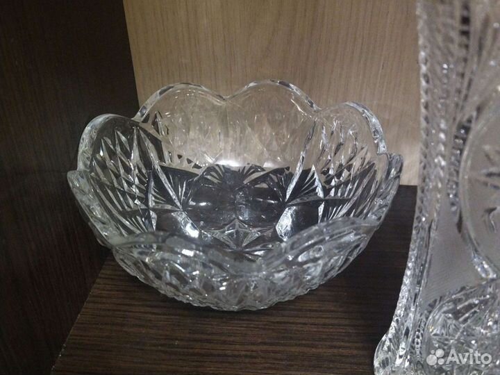 Хрустальная ваза