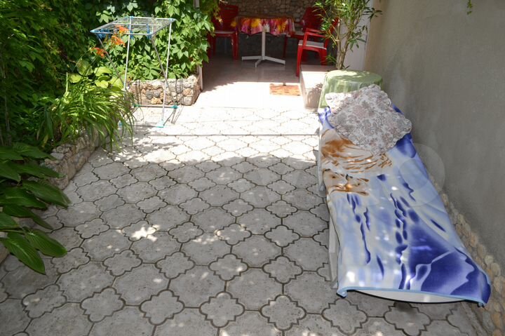 Дом 80 м² на участке 1 сот.