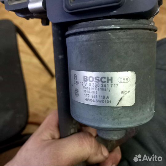 Мотор стеклоочистителя Volkswagen Touran 2003г