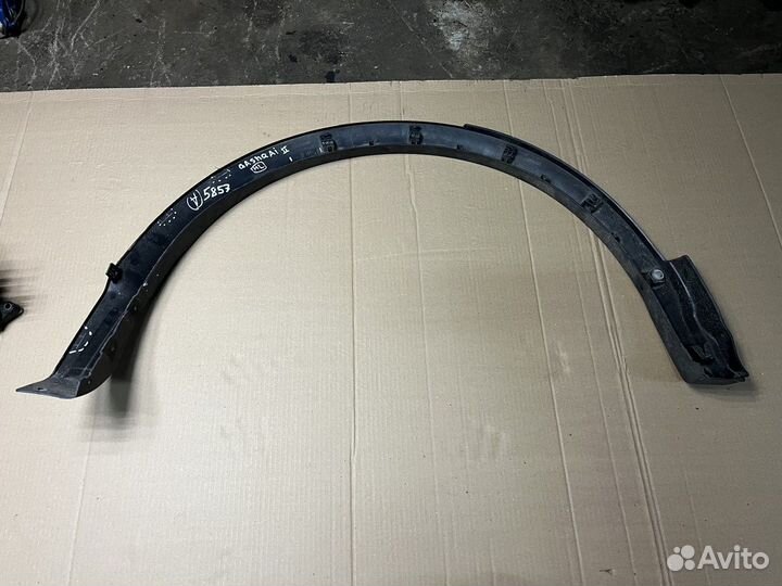 Накладка на крыло задняя левая (Nissan Qashqai)