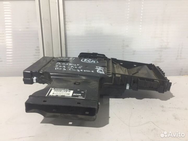 Воздуховод салона левый Mercedes-Benz S-Class W221