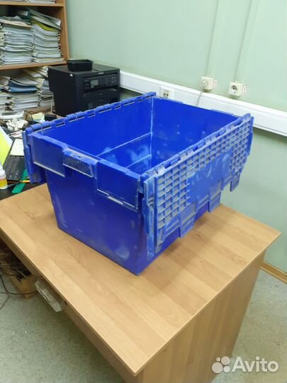 Ящик пластиковый с крышкой