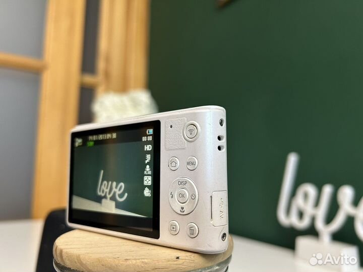 Цифровой фотоаппарат Samsung WB30F