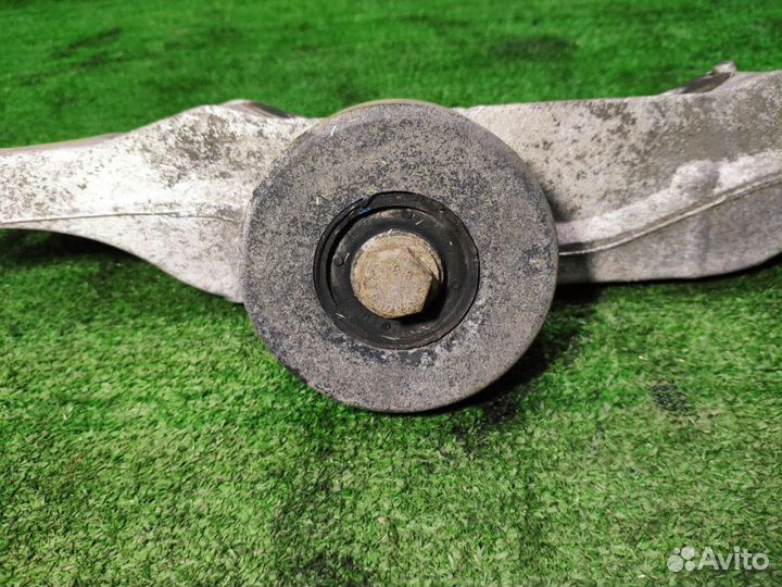 Кронштейн (опора) АКПП BMW 5 E39