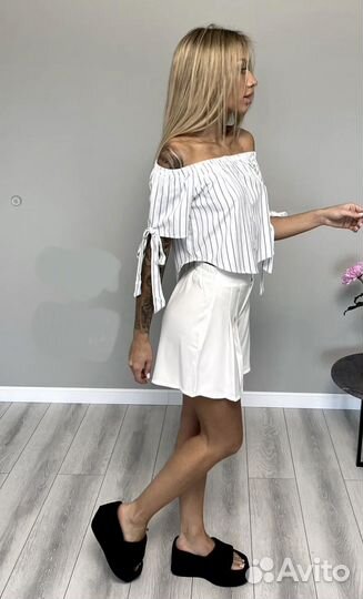 Шорты женские белые и черные