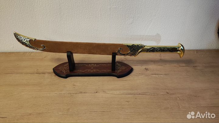 Кинжал сувенирный 