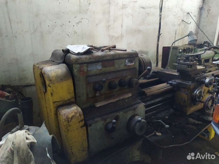 Токарный станок