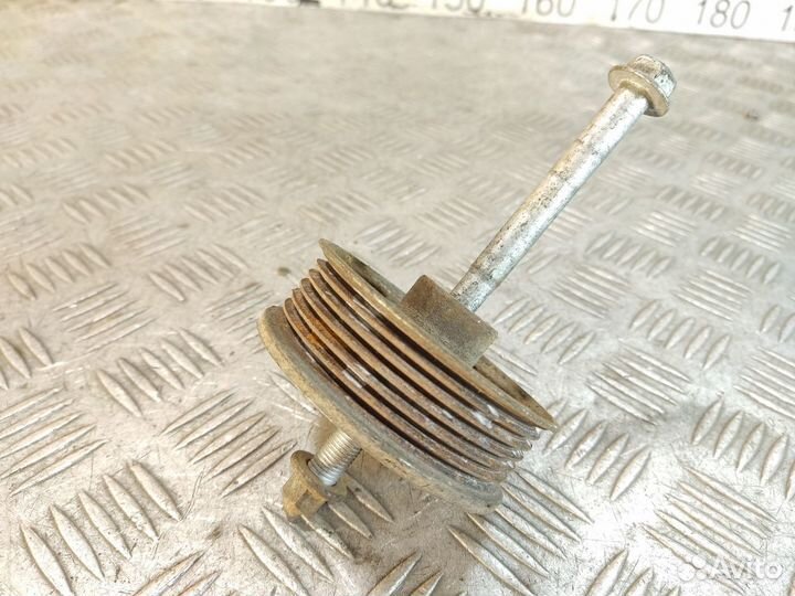 Ролик Toyota Corolla e120